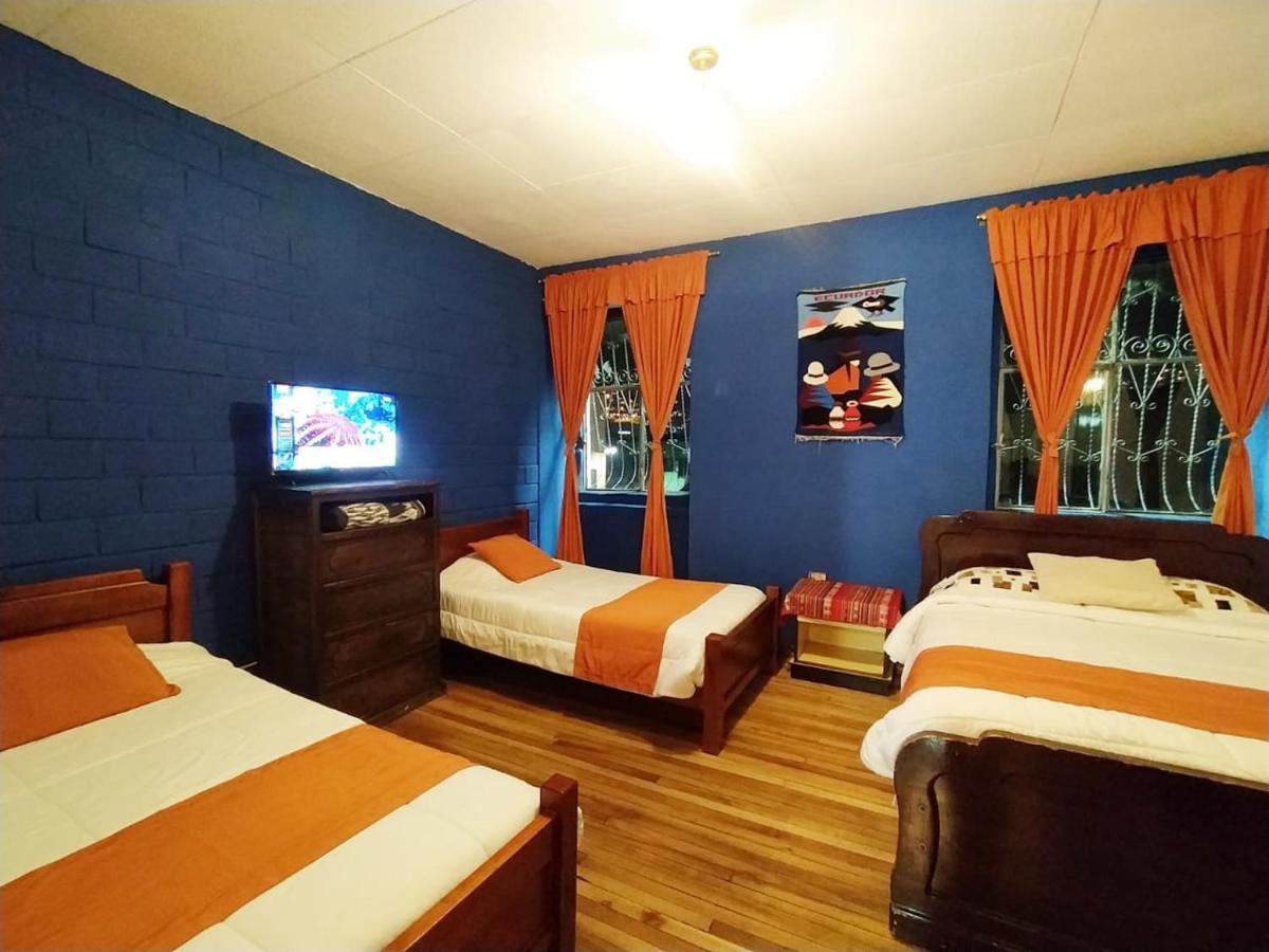 Hostal La Casa Tolena Quito - Ecuador Ξενοδοχείο Εξωτερικό φωτογραφία