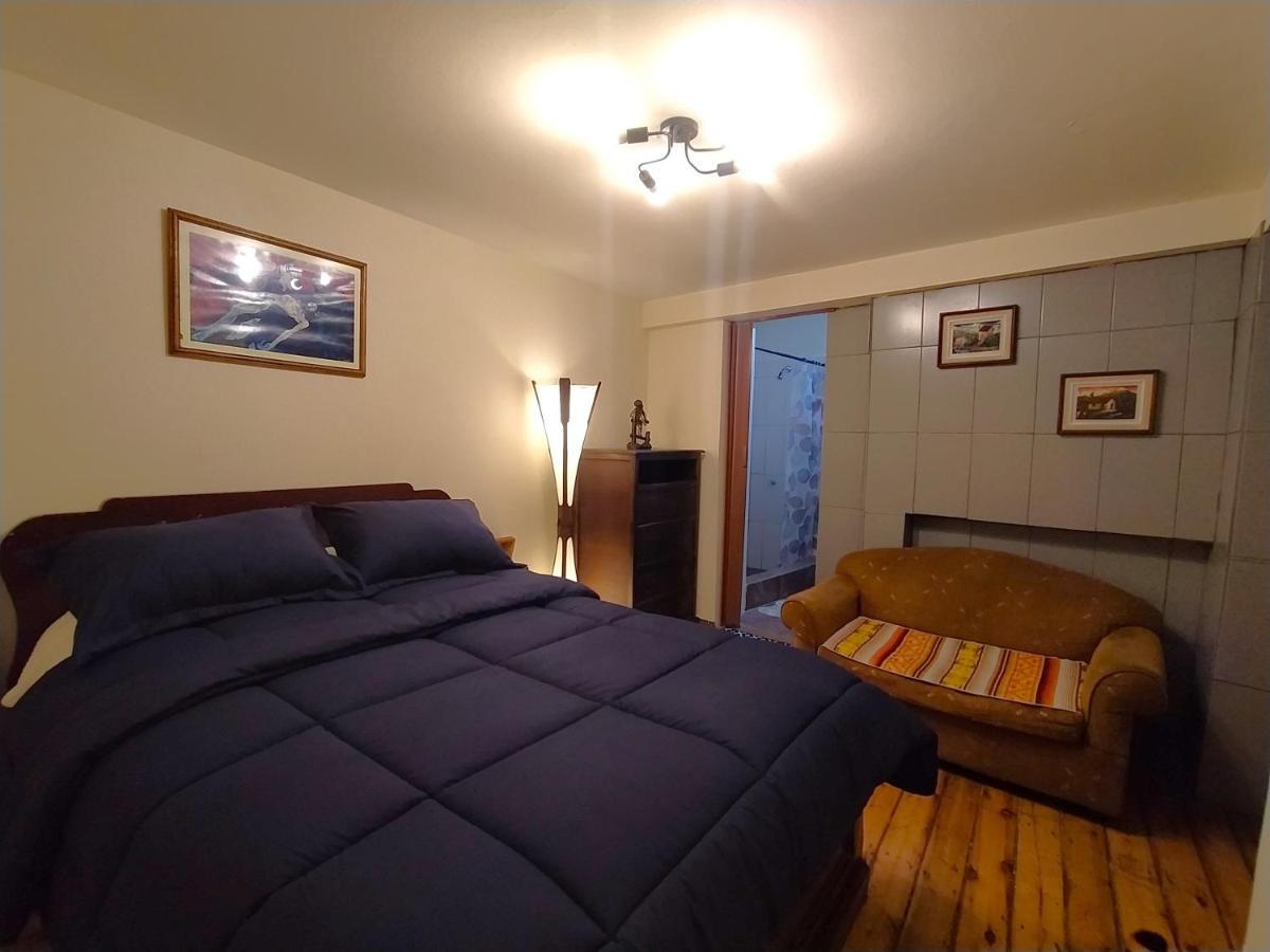 Hostal La Casa Tolena Quito - Ecuador Ξενοδοχείο Εξωτερικό φωτογραφία